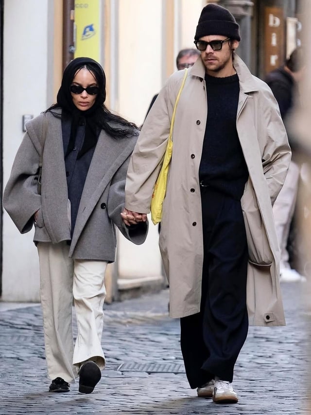 من معشوق Gen Z إلى عش الزوجية: خطوبة Harry Styles وZoë Kravitz تشعل السوشيال ميديا.. هل هي العلاقة الأكثر استقرارًا؟