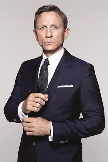 آرون تايلور جونسون والسباق نحو دور جيمس بوند 007