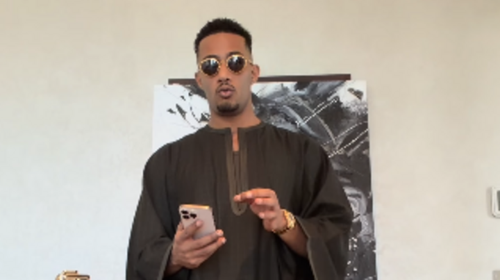 رمضان يرد على أزمة الجلباب.. “22 مايو العيد الرسمي الأول للجلابية الصعيدية”