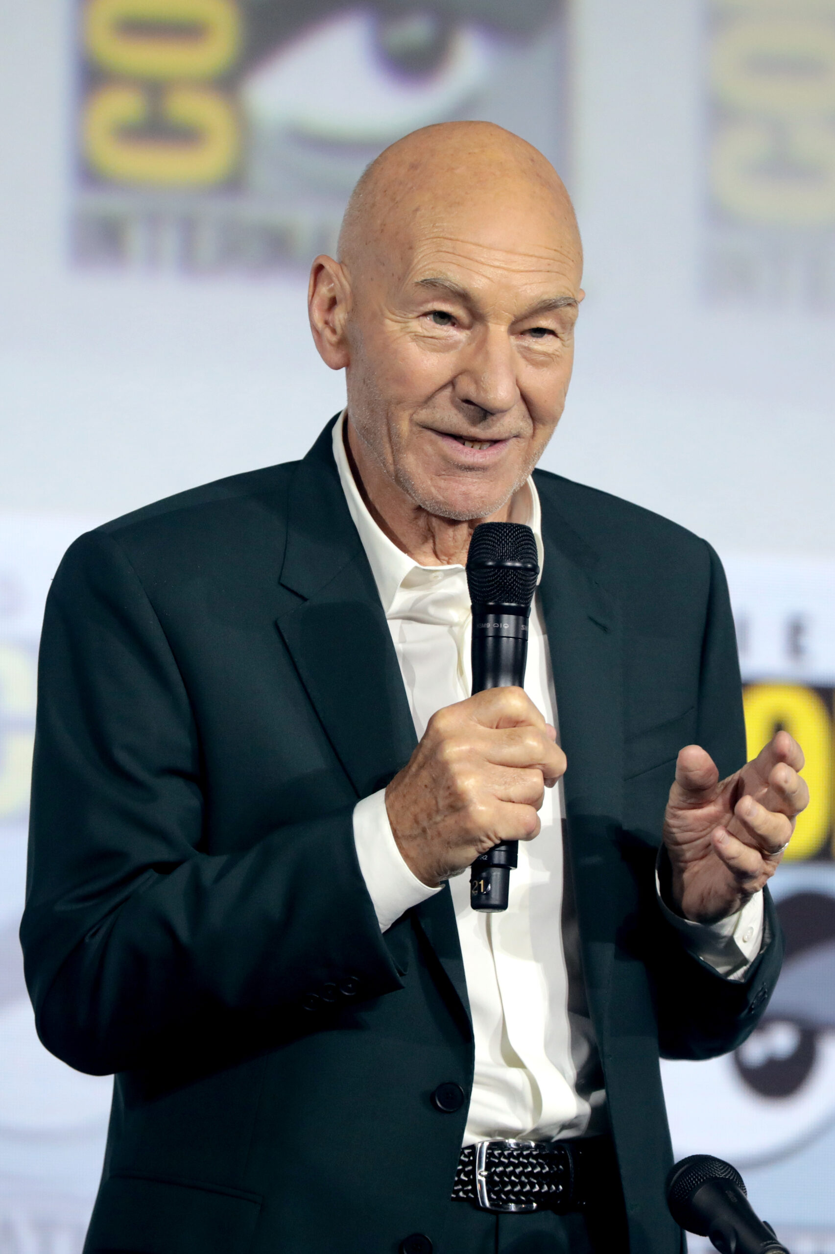 باتريك ستيوارت يتحدث في جلسة Star Trek: Picard في كوميك كون 2019